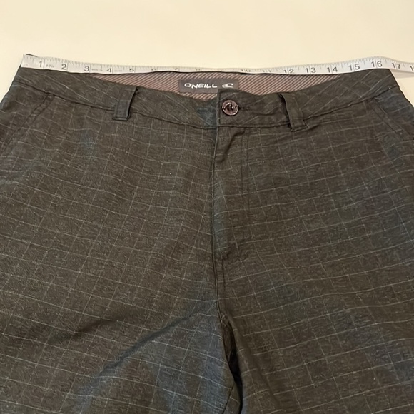 O’Neill Shorts Size 33 - Picture 4 of 16